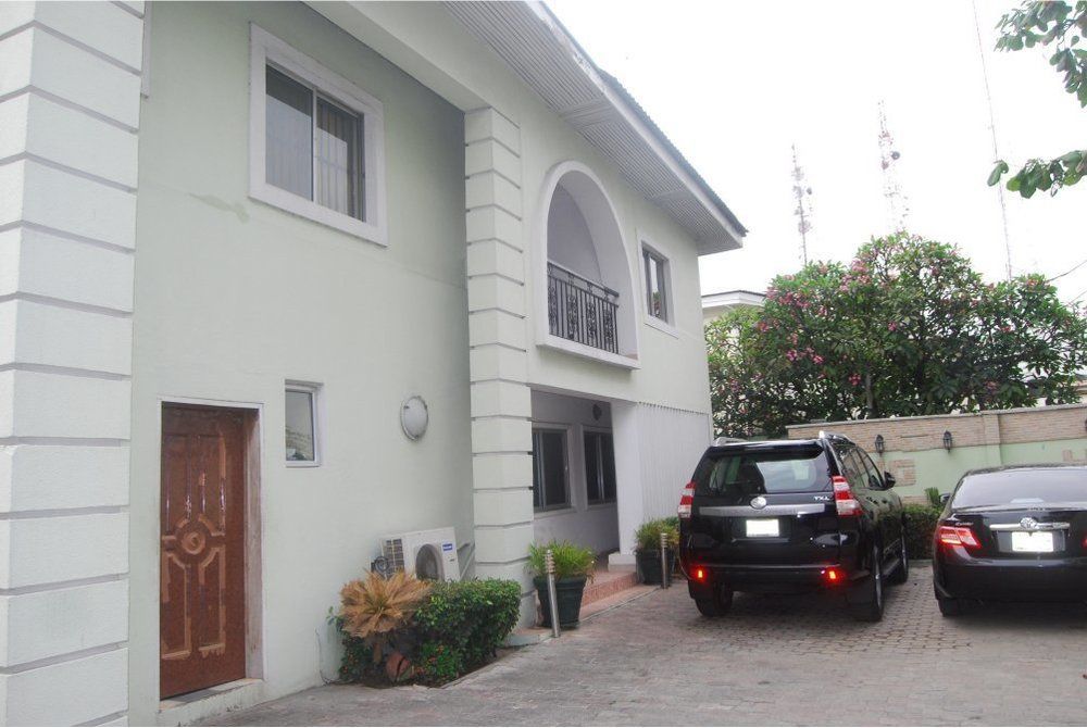 Hillside Gardens Ltd Hotel Lagos Exterior photo